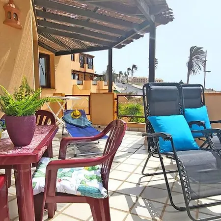 Apartmán Flat Blue Ocean, Beachfront, Sea View, 1 Bedroom, Livingroom, Fast Internet *