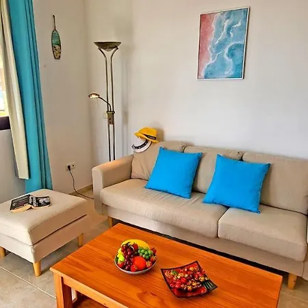 Flat Blue Ocean, Beachfront, Sea View, 1 Bedroom, Livingroom, Fast Internet * コスタ・カルマ